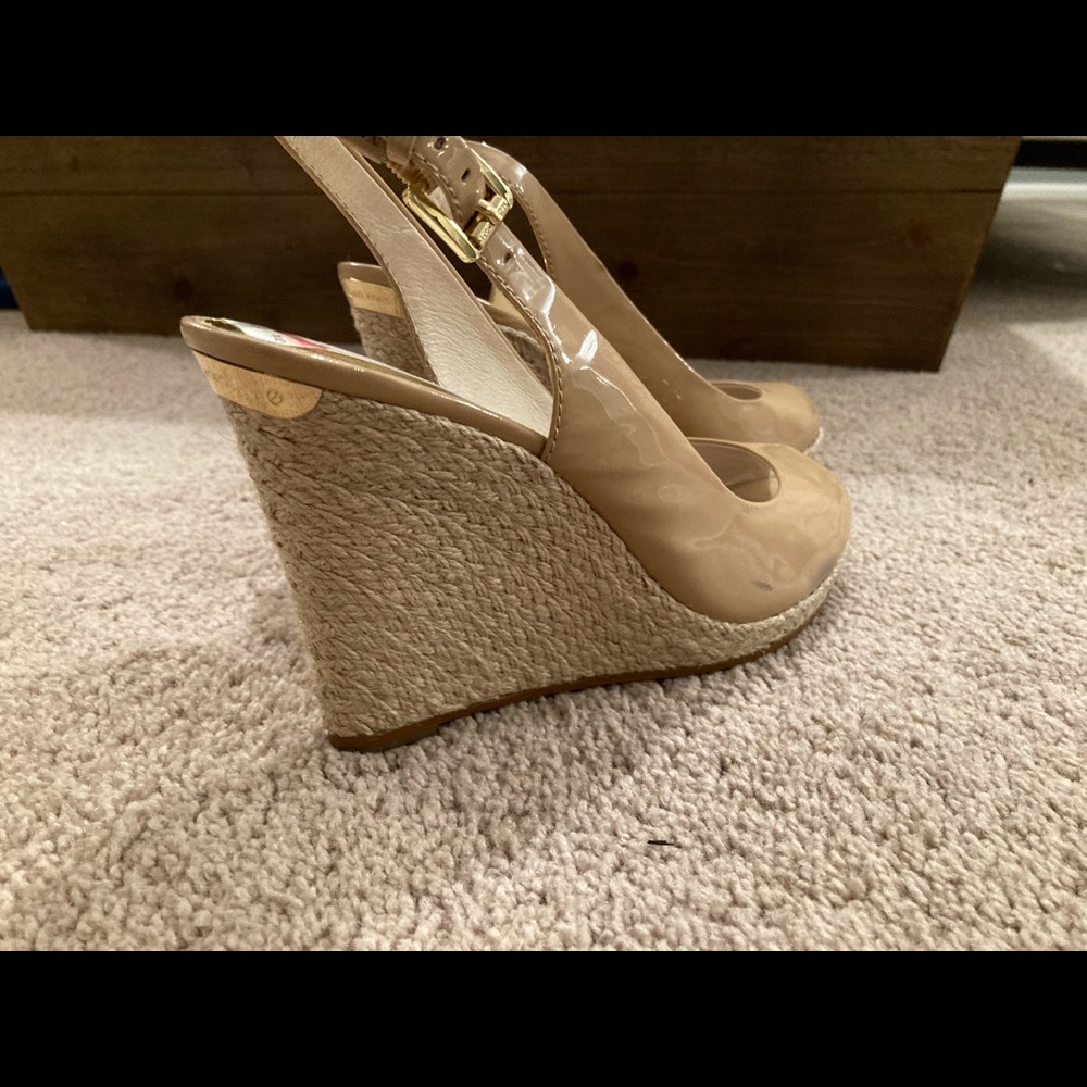 Michael Kors shoe. Size 8. Worn once